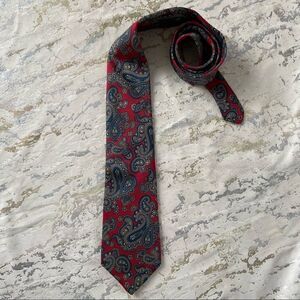 Mario Valentino 100% Italian silk tie made in USA